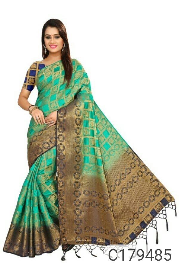 Delightful Kanjivaram Silk Saree With Blouse Piece For Women